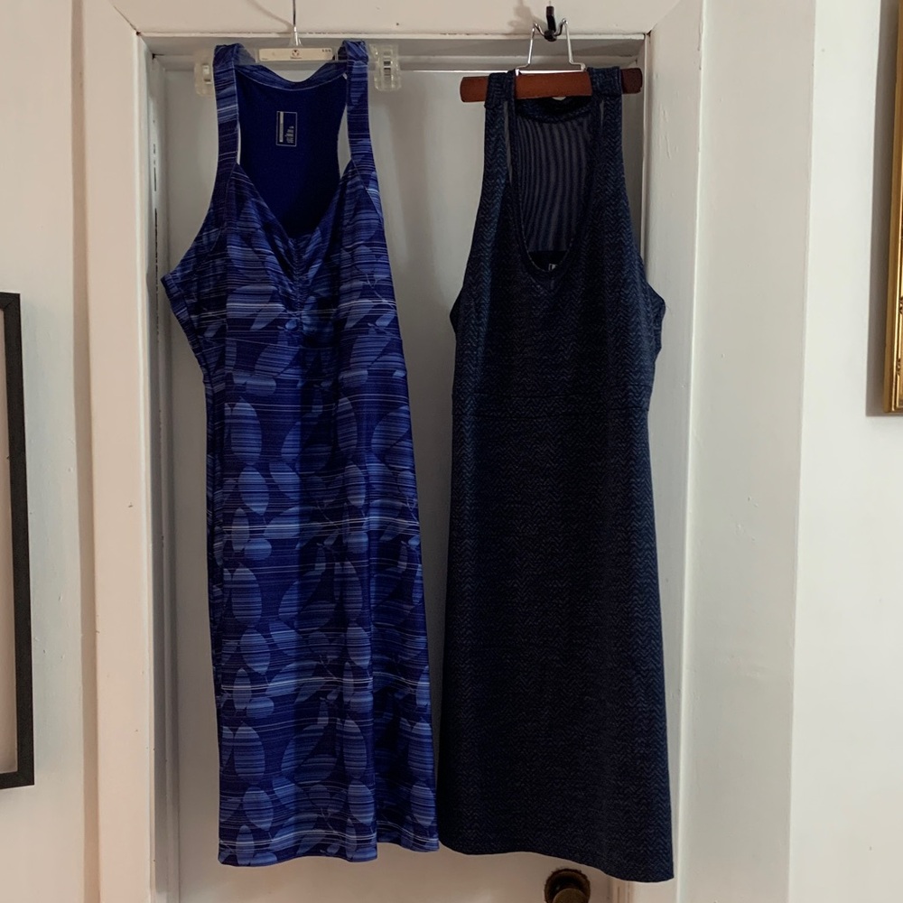 Mondetta 2 active wear dresses both Blue size Large